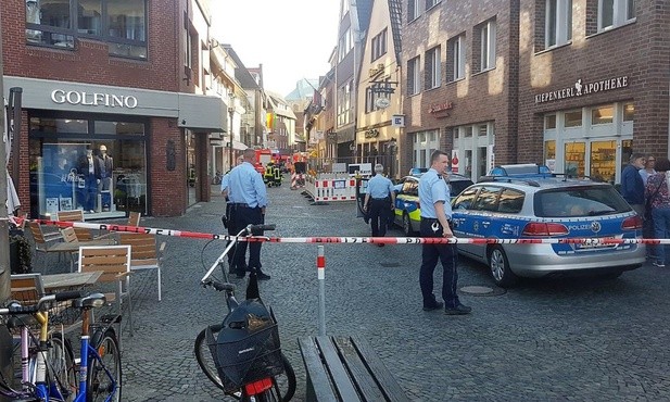Niemcy: Samochód wjechał w tłum w Muenster. Są zabici