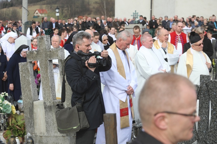 Pogrzeb śp. ks. prał. Jerzego Patalonga w Istebnej