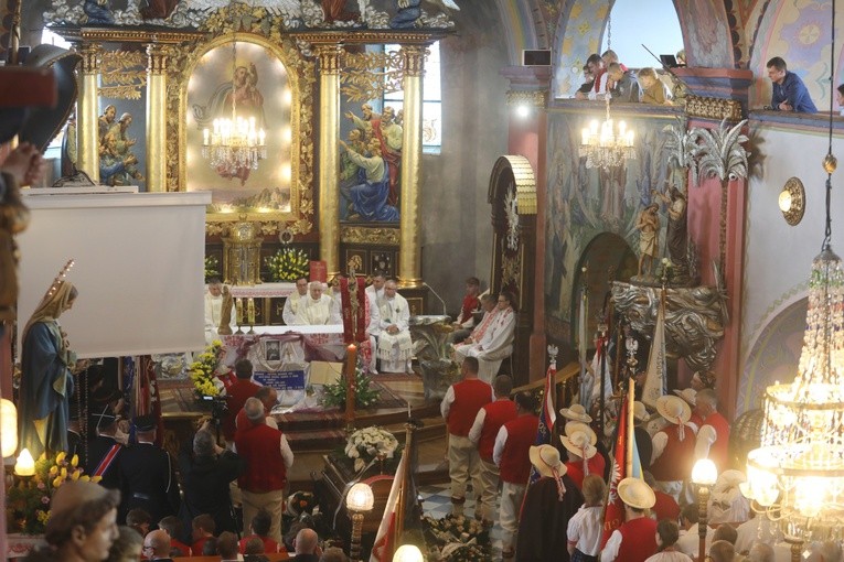 Pogrzeb śp. ks. prał. Jerzego Patalonga w Istebnej