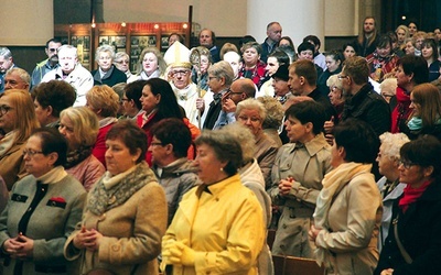 ▲	Eucharystii przewodniczył metropolita katowicki.