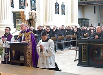 Skrzatusz, 5 kwietnia. Modlitwa przebłagania i wynagrodzenia. Obszerne fragmenty tekstu modlitwy na: koszalin.gosc.pl.