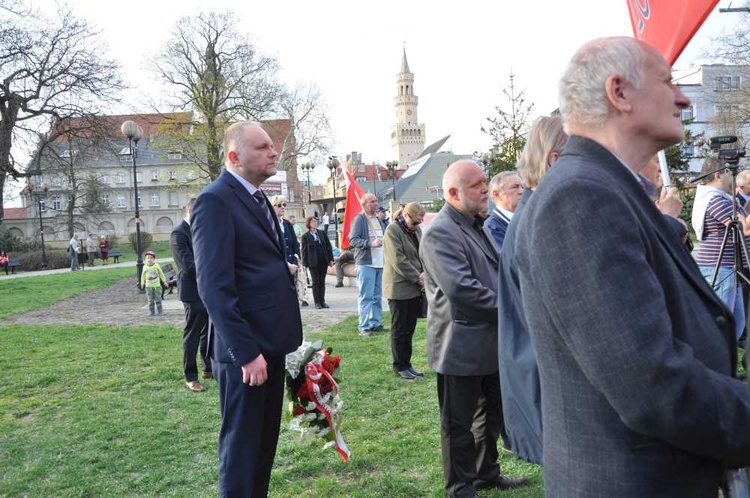 Obchody 8. rocznicy tragedii pod Smoleńskiem w Opolu