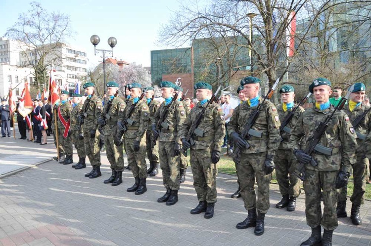 Obchody 8. rocznicy tragedii pod Smoleńskiem w Opolu