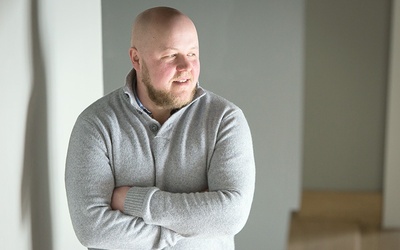 – Bóg zrujnował to, co budowałem, a potem samemu to odbudował – opowiada Piotr Florczak.