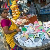 Stragany przed bazyliką Matki Boskiej w dzielnicy Bandra.