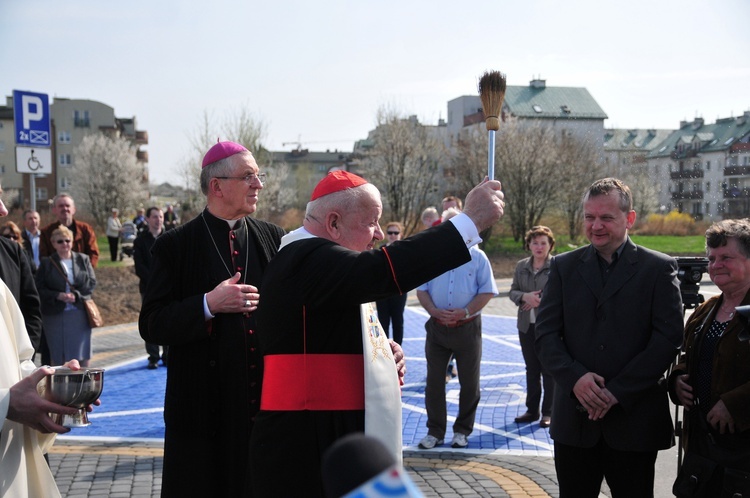 Błogosławieństwo ulicy Emilii i Karola Wojtyłów