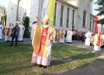 Krzyże w Krzyżu i zmartwychwstanie