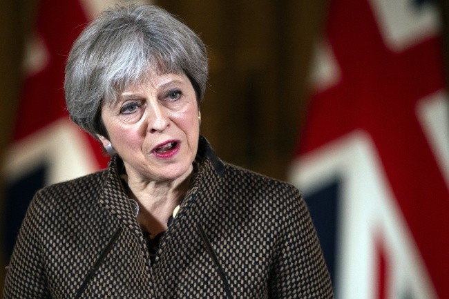 May: Atak na Syrię "słuszny i zgodny z prawem"