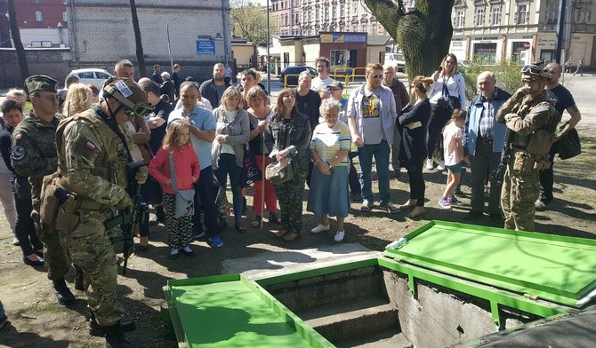 Schrony przeciwlotnicze otwarte [ZDJĘCIA]