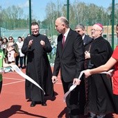 Poświęcenie kompleksu sportowego w Międzyborowie