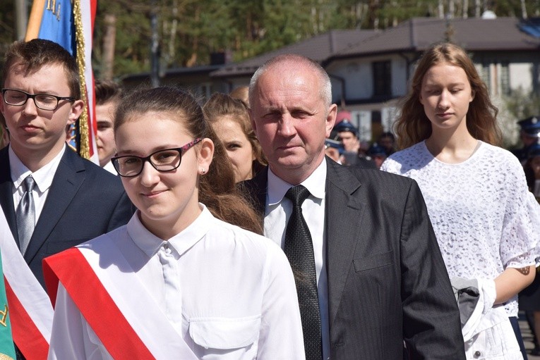 Poświęcenie kompleksu sportowego w Międzyborowie