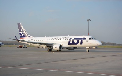 PLL LOT odebrały pierwszy z sześciu samolotów typu Embraer 195