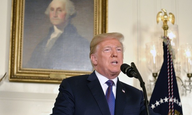 Trump nadal chce się spotkać z Putinem