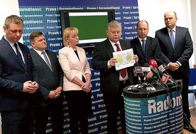 ▲	O ekspertyzie firmy Arup poinformowano na konferencji prasowej w radomskiej siedzibie PiS.