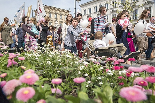 ▲	Tegoroczny marsz był poświęcony adopcji jako alternatywie dla aborcji.