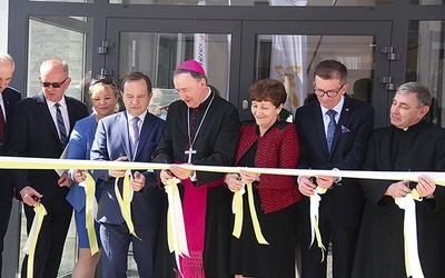 Symboliczne otwarcie placówki przez tych, którzy przyczynili się do jej powstania.