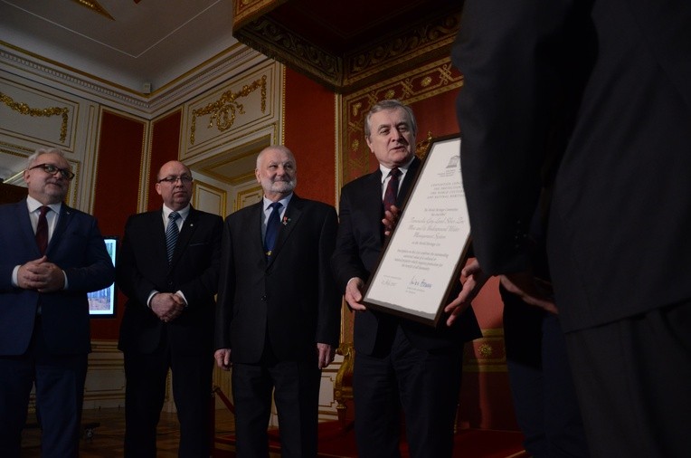 Przekazanie certyfikatu UNESCO Tarnowskim Górom