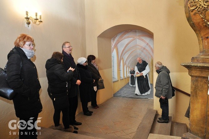 Wystawa z szatami liturgicznymi