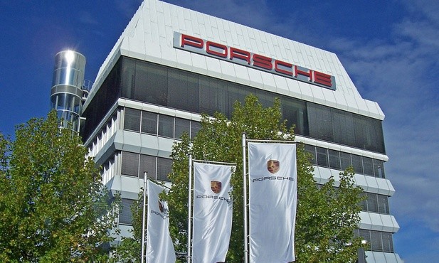 Przeszukania w obiektach firmy Porsche AG