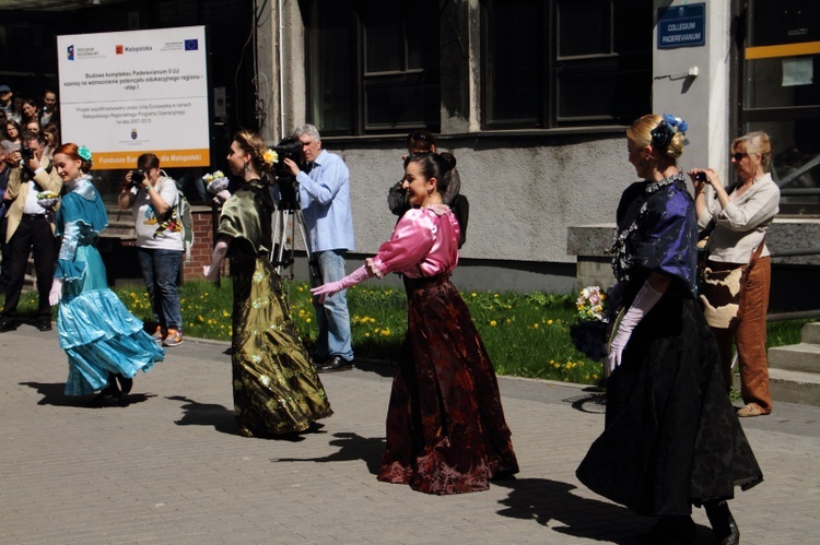 Cracovia Danza - happening przy Paderevianum