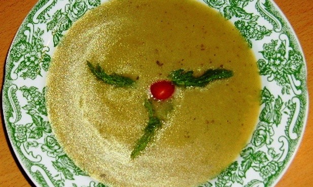 Zupa krem z cukinii, szpinaku i rzeżuchy