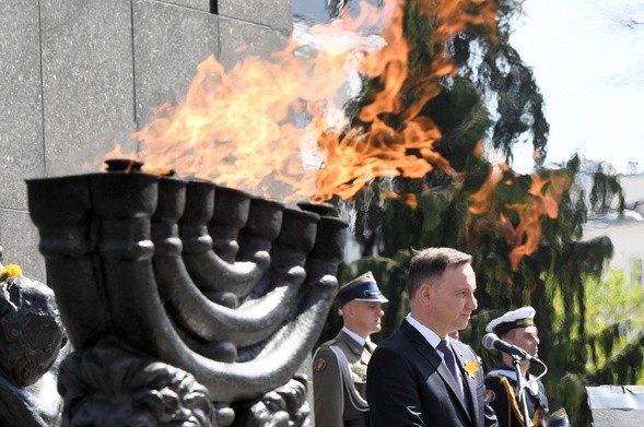 Duda: Tak jak Polakom, tak Żydom zależy, by prawda historyczna była jedna