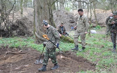 Wciąż szukają żołnierzy "Bartka" 