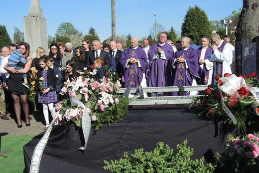 Pogrzeb śp. ks. prałata Józefa Śliża w Wapienicy