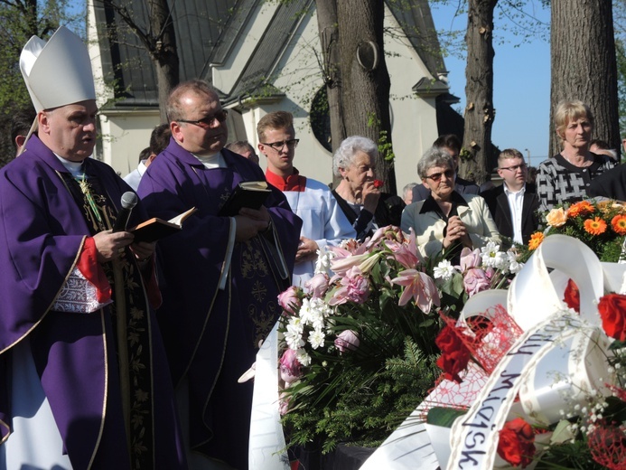 Pogrzeb śp. ks. prałata Józefa Śliża w Wapienicy