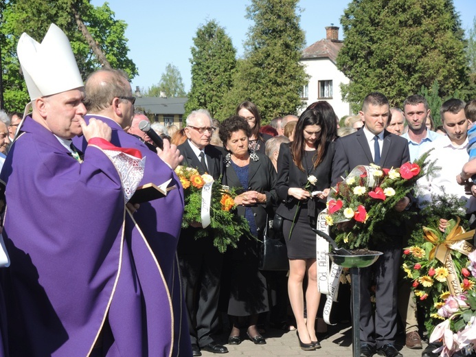 Pogrzeb śp. ks. prałata Józefa Śliża w Wapienicy