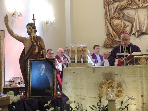 Pogrzeb śp. ks. prałata Józefa Śliża w Wapienicy