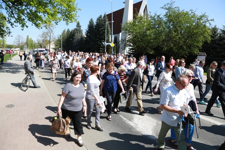 Inauguracja synodu. Nabożeństwo i procesja