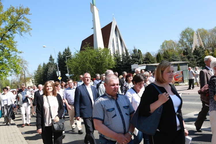 Inauguracja synodu. Nabożeństwo i procesja