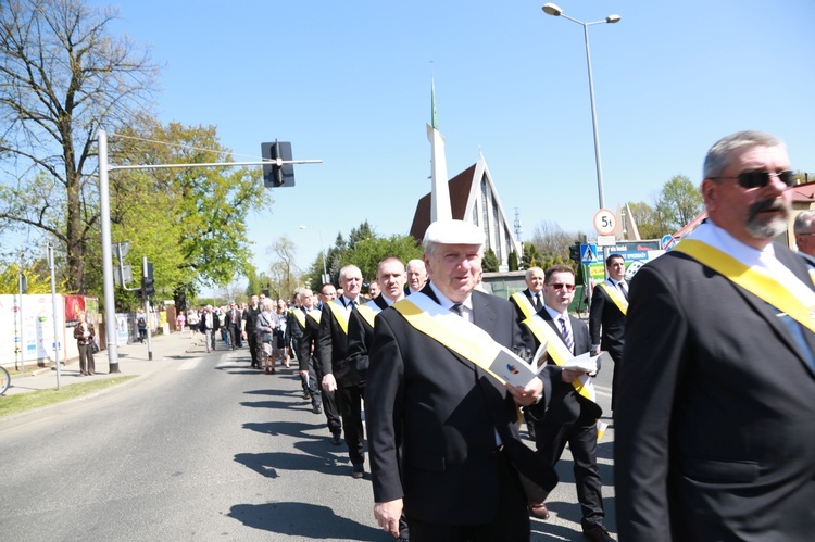 Inauguracja synodu. Nabożeństwo i procesja