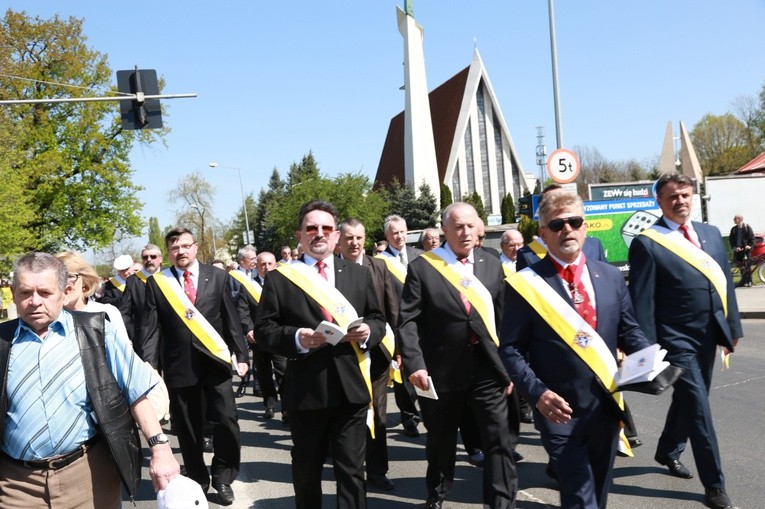 Inauguracja synodu. Nabożeństwo i procesja