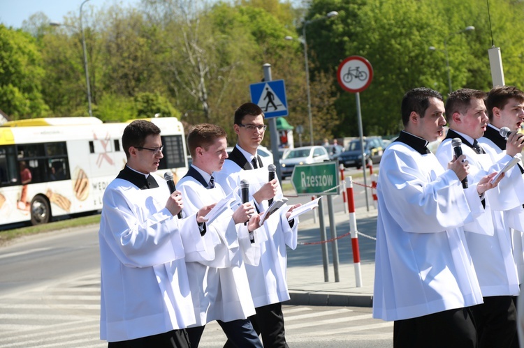 Inauguracja synodu. Nabożeństwo i procesja