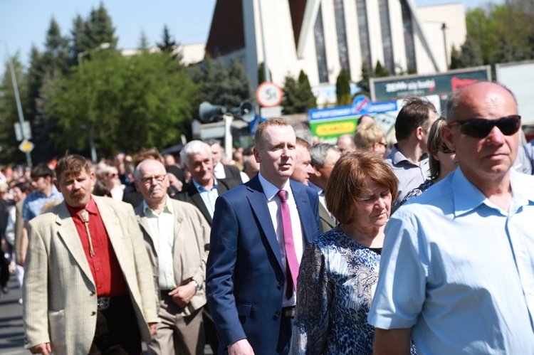 Inauguracja synodu. Nabożeństwo i procesja