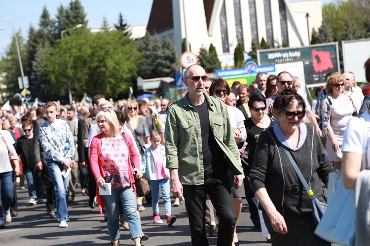 Inauguracja synodu. Nabożeństwo i procesja