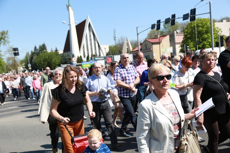 Inauguracja synodu. Nabożeństwo i procesja