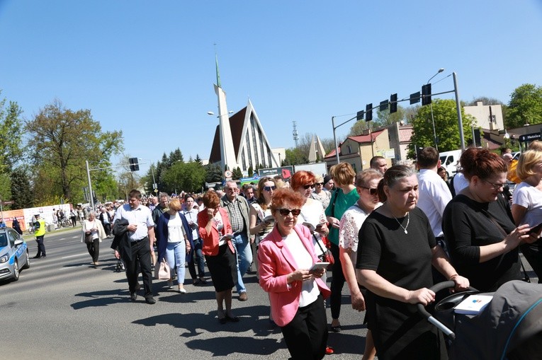 Inauguracja synodu. Nabożeństwo i procesja