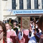 Inauguracja synodu. Nabożeństwo i procesja