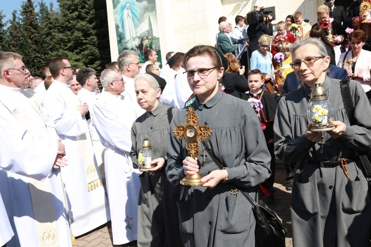 Inauguracja synodu. Nabożeństwo i procesja