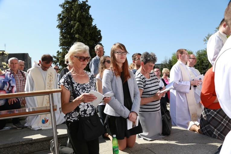 Inauguracja synodu. Nabożeństwo i procesja