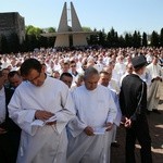 Inauguracja synodu. Nabożeństwo i procesja