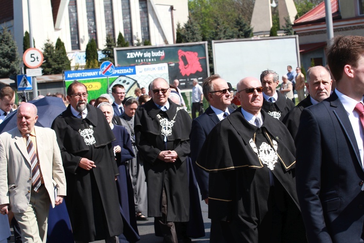 Inauguracja synodu. Nabożeństwo i procesja