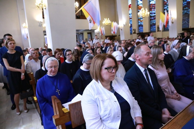 Inauguracja synodu. Nabożeństwo i procesja