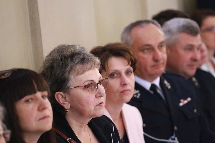 Inauguracja synodu. Nabożeństwo i procesja