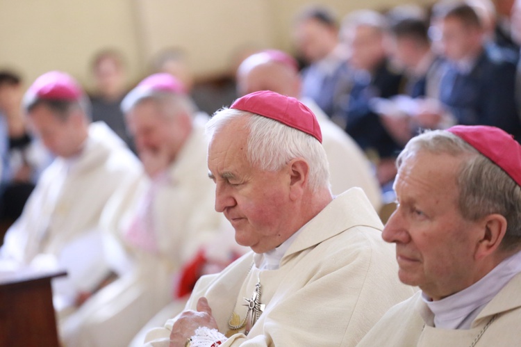 Inauguracja synodu. Nabożeństwo i procesja