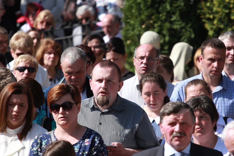 Inauguracja synodu. Nabożeństwo i procesja