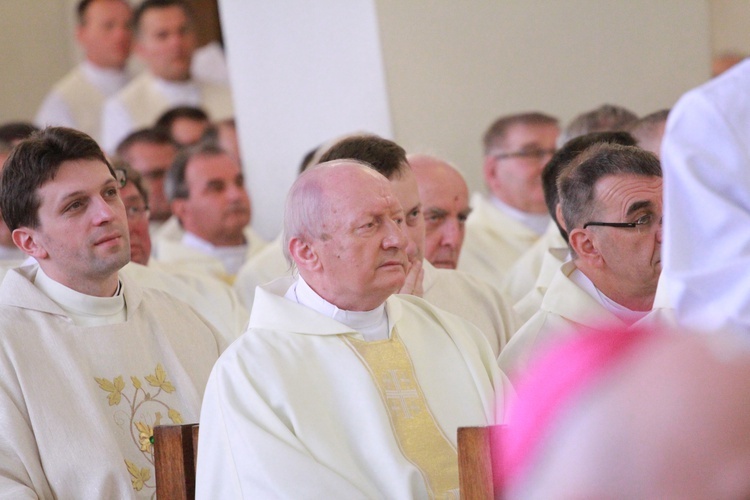 Inauguracja synodu. Nabożeństwo i procesja